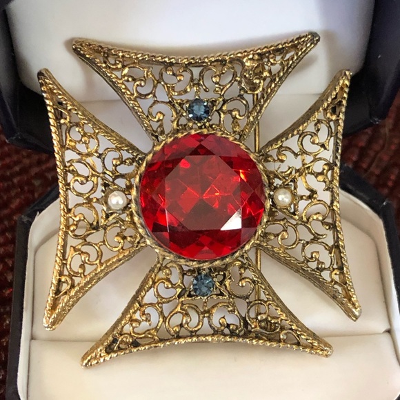 Vintage Jewelry - Vintage Red Crystal Maltese Cross Brooch